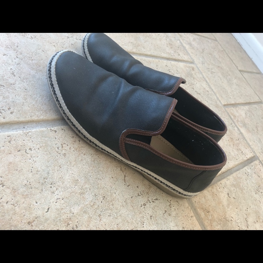 Casual shoes